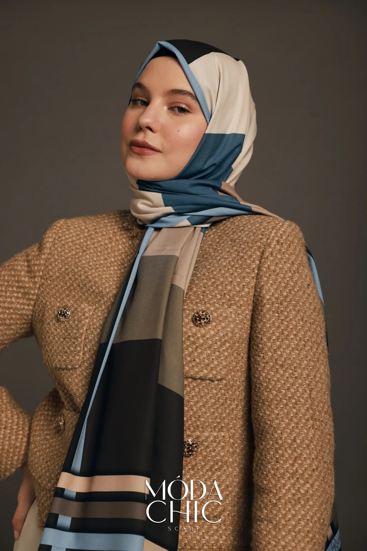 Motif Diez - Brun Amer