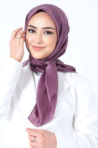 Foulard Satin Cristal - Prune, vue 3 sans accessoires